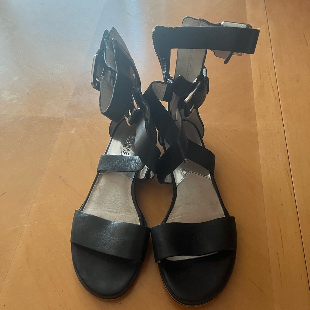 Michael Kors size 7 ￼